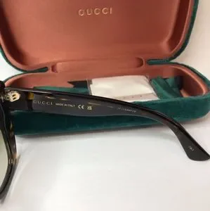 Gucci | Accessories | Original Gucci Light Brown Butterfly  display picture 2